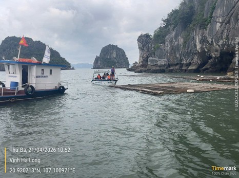 Phát hiện liên tiếp 4 vụ nuôi trồng thủy sản trái phép trên Vịnh Hạ Long
- Ảnh 1.