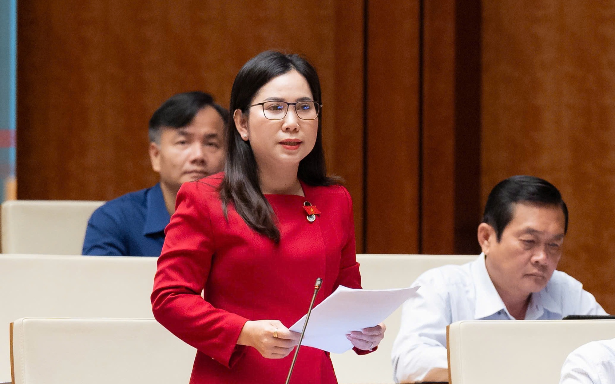 ĐBQH phân tích lỗ hổng quản lý khiến thực phẩm bẩn vẫn len lỏi vào trường học- Ảnh 2.