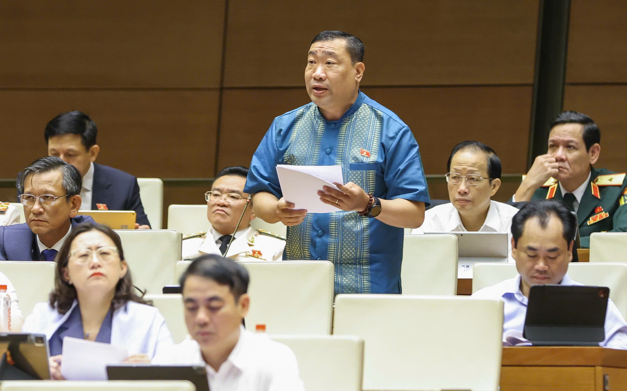 ĐBQH đề xuất coi việc sinh đủ 2 con là trách nhiệm xã hội gắn với mục tiêu phát triển bền vững của đất nước- Ảnh 3.