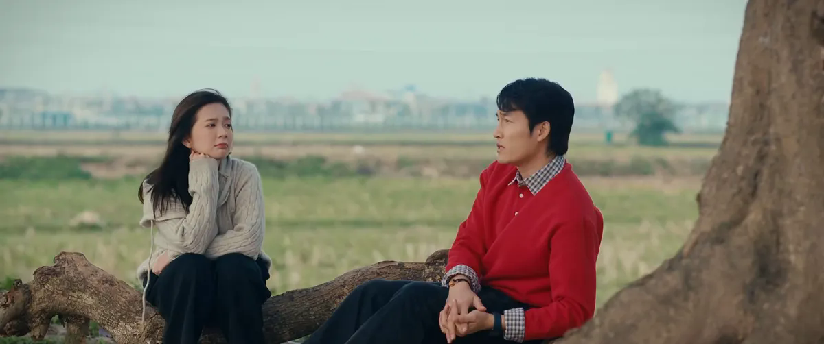 Ngọc Huyền tiết lộ chuyện 'ngượng ngùng' khi diễn cảnh ôm hôn Đình Tú- Ảnh 2.