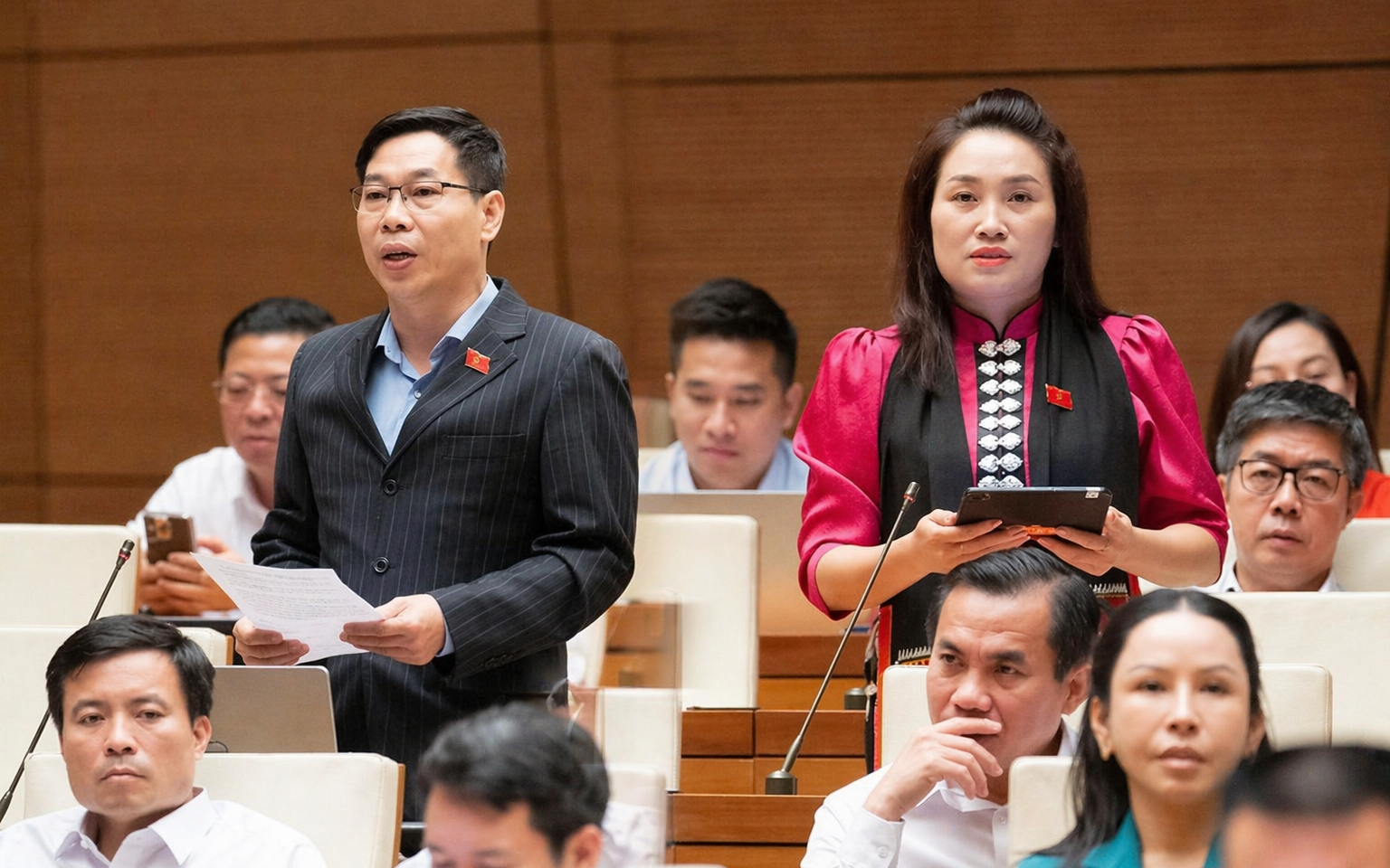 Hôm nay, Quốc hội biểu quyết thông qua nhiều luật quan trọng- Ảnh 2.