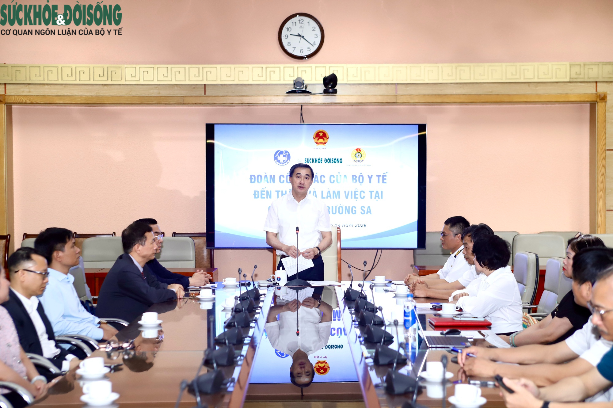 Bộ Y tế tiếp nhận nghĩa tình từ đất liền, chuẩn bị cho chuyến công tác tại Trường Sa- Ảnh 2.