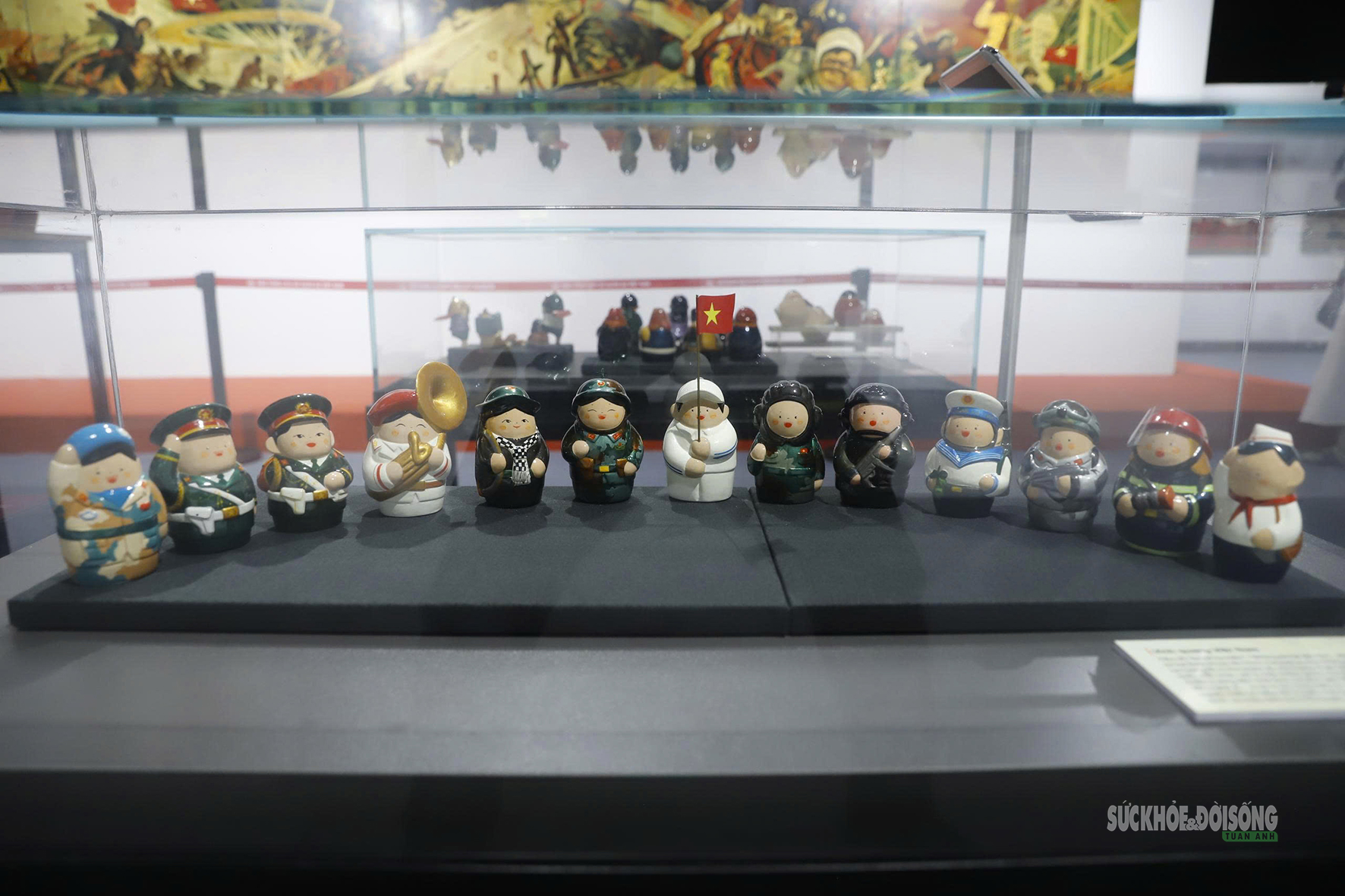 Sơn mài kể chuyện quê hương và người chiến sĩ- Ảnh 8.