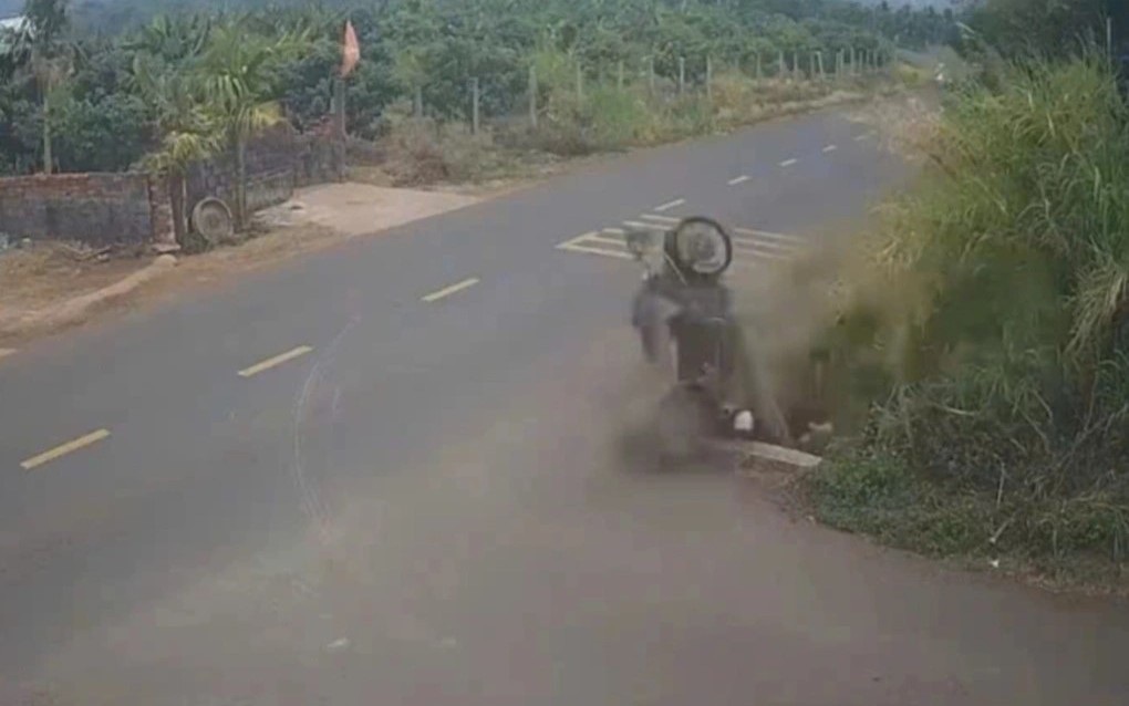 Cục CSGT thông tin thêm vụ TNGT tại Đắk Lắk: Làm rõ điều kiện lái xe và nghi vấn xe độ- Ảnh 1.