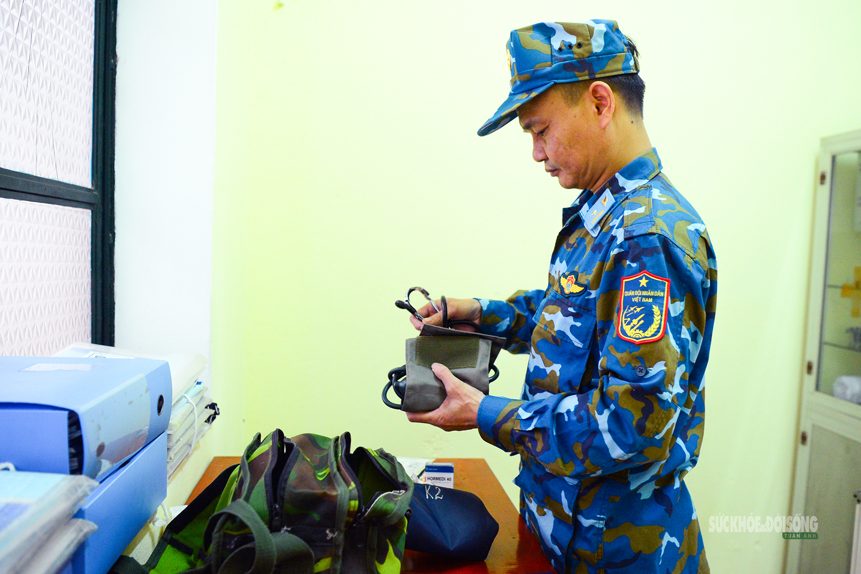 Người chiến sĩ quân y tận tụy giữa trận địa tên lửa- Ảnh 7.