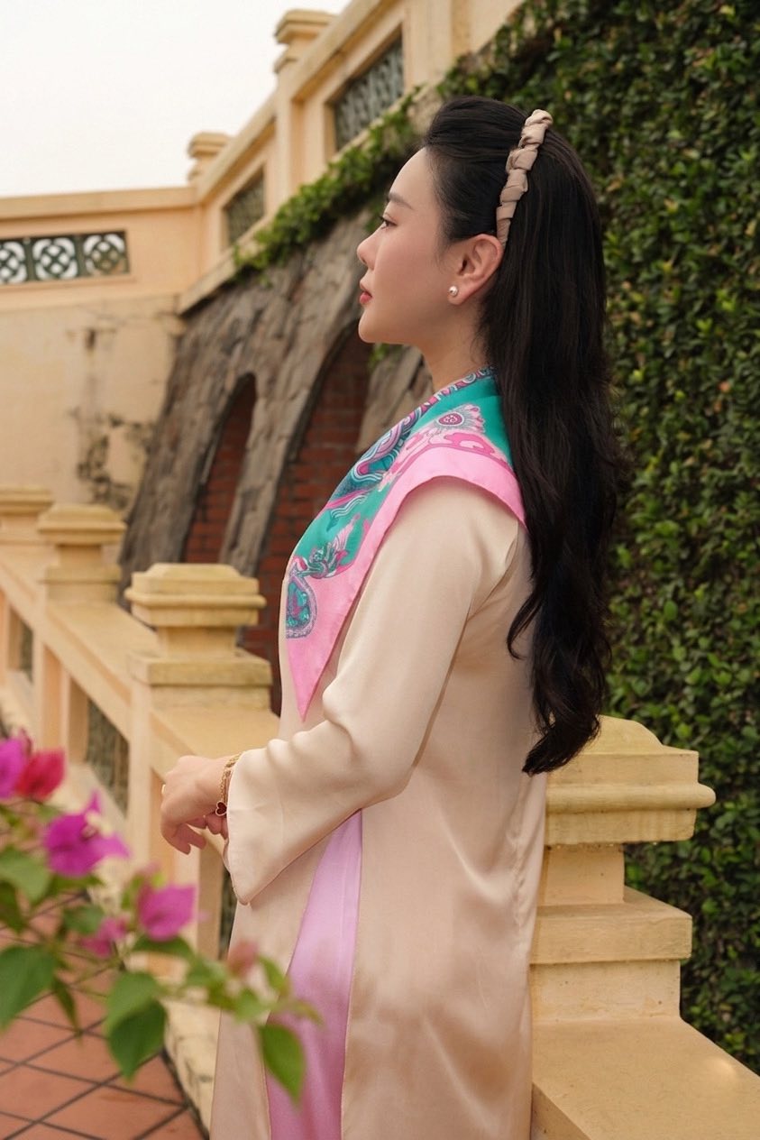 Phương Oanh nhẹ nhàng khoe ảnh tận hưởng khoảnh khắc 'vệt nắng cuối chiều'- Ảnh 4.