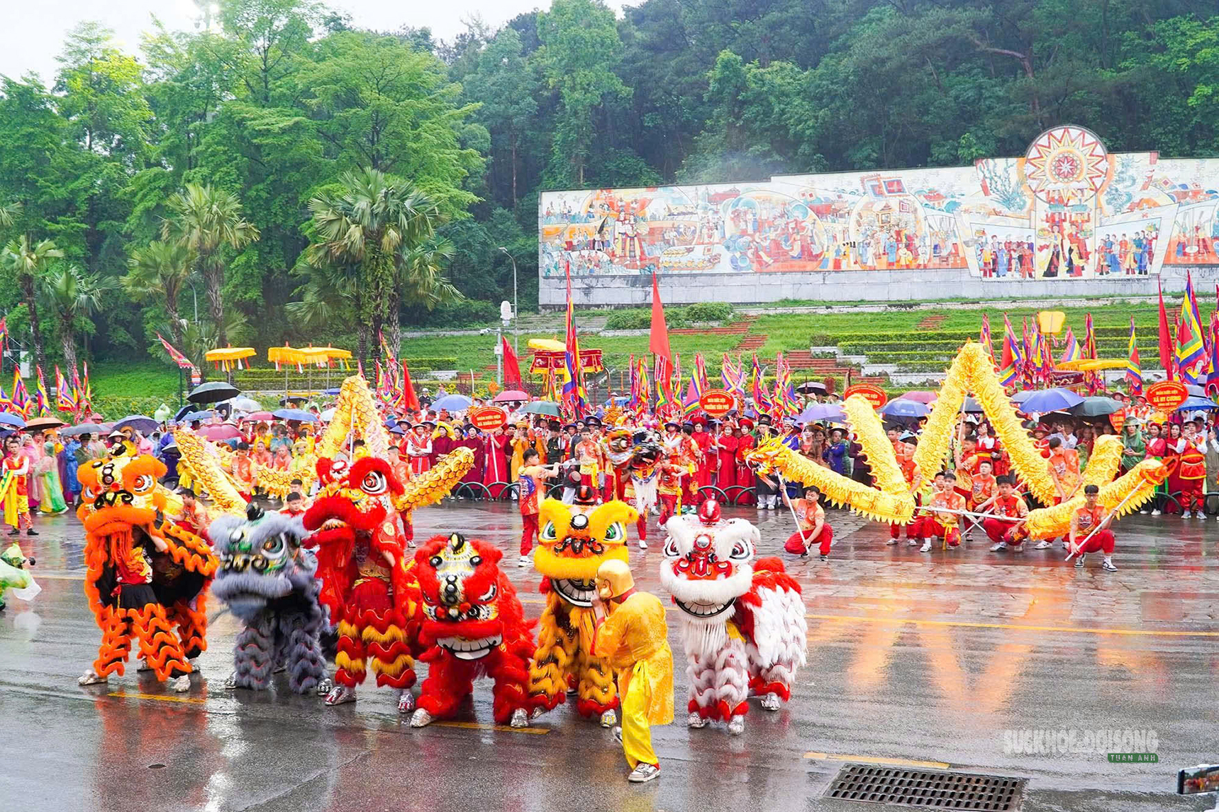 Linh thiêng lễ rước kiệu ở Đền Hùng- Ảnh 7.