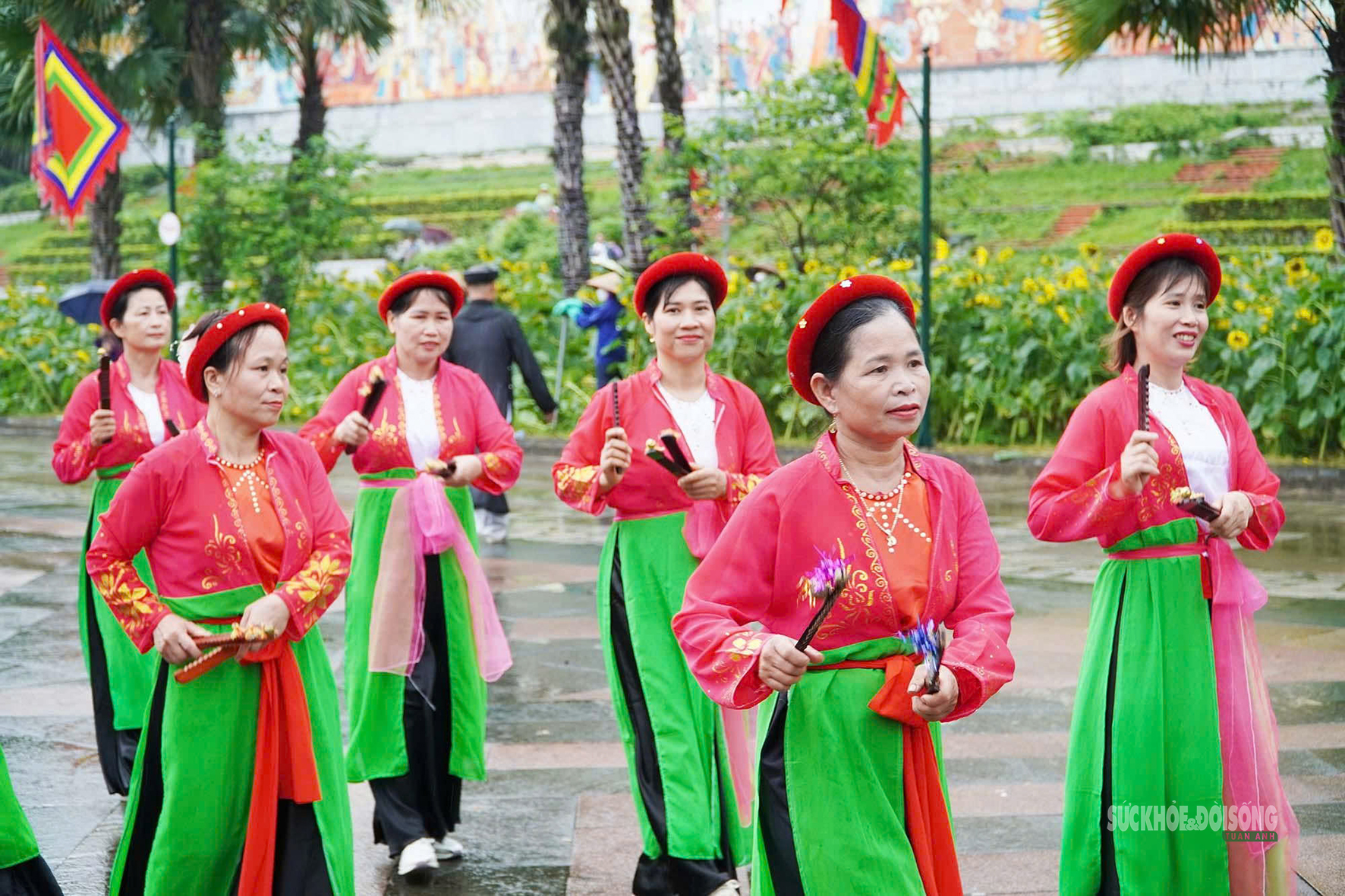 Linh thiêng lễ rước kiệu ở Đền Hùng- Ảnh 9.