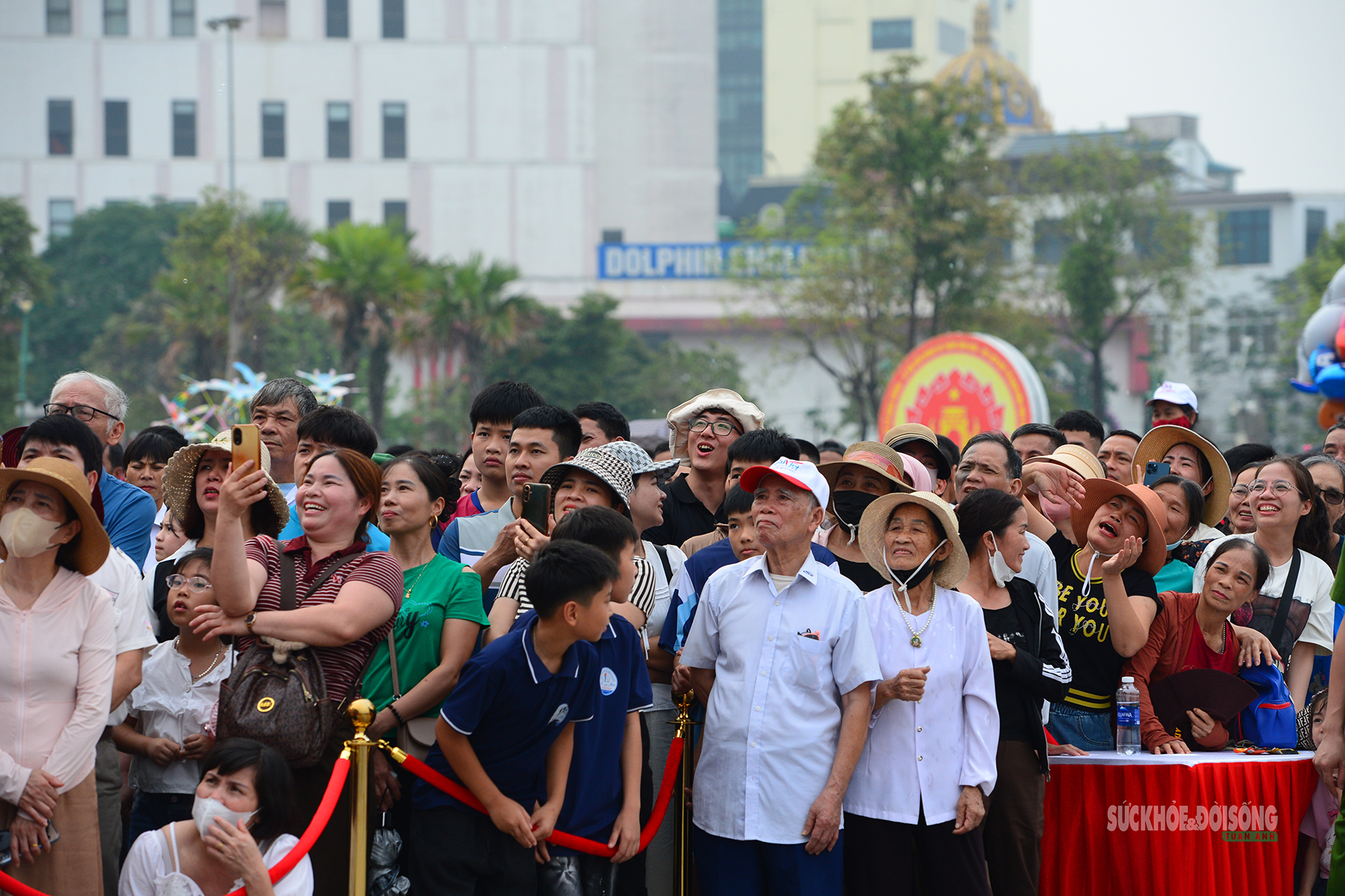 Những nhịp chèo dậy sóng hồ Văn Lang dịp Giỗ Tổ- Ảnh 11.