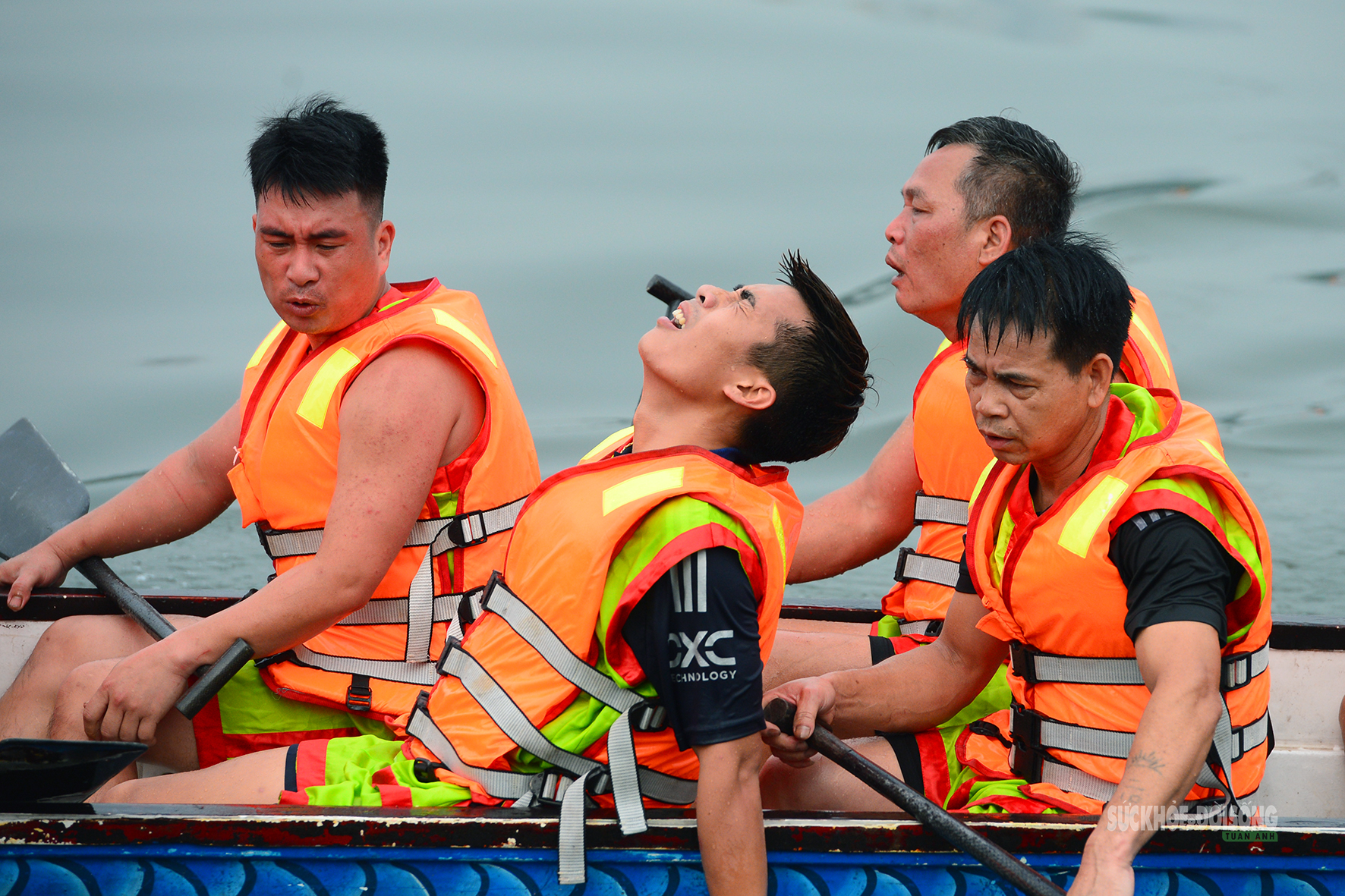 Những nhịp chèo dậy sóng hồ Văn Lang dịp Giỗ Tổ- Ảnh 10.