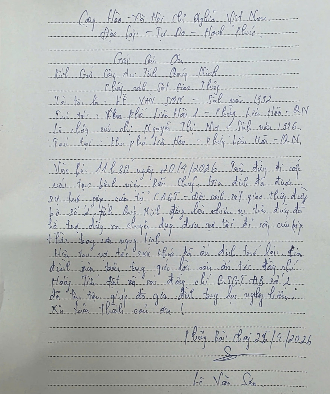 CSGT Quảng Ninh dùng xe đặc chủng mở đường đưa sản phụ chuyển dạ đến viện cấp cứu- Ảnh 1.