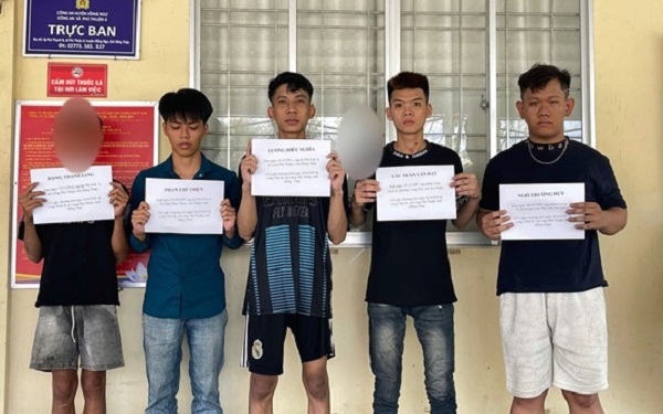 Giải cứu người phụ nữ lao ra đường cầu cứu lúc 1h sáng vì bị chồng hành hung- Ảnh 2.