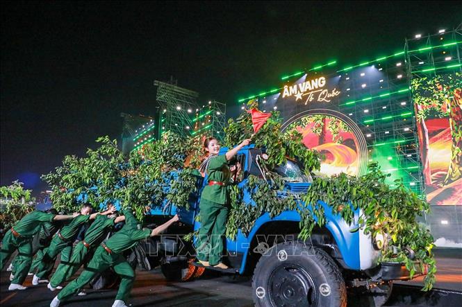 Chương trình nghệ thuật đặc biệt 'Âm vang Tổ quốc'- Ảnh 10.