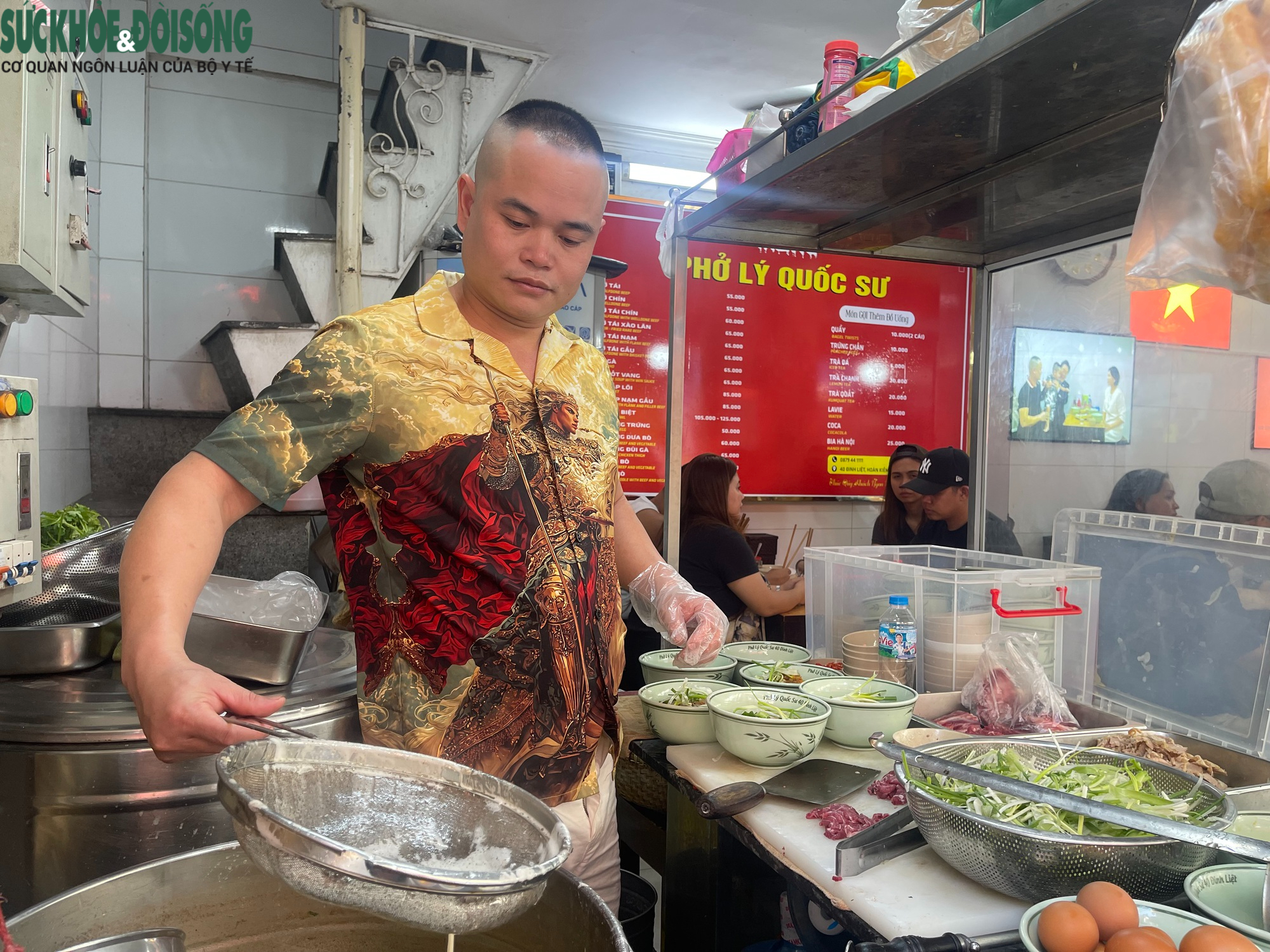 Chủ quán phở kể lại 2 giờ chuẩn bị, hồi hộp đón Tổng thống Hàn Quốc và phu nhân- Ảnh 5.