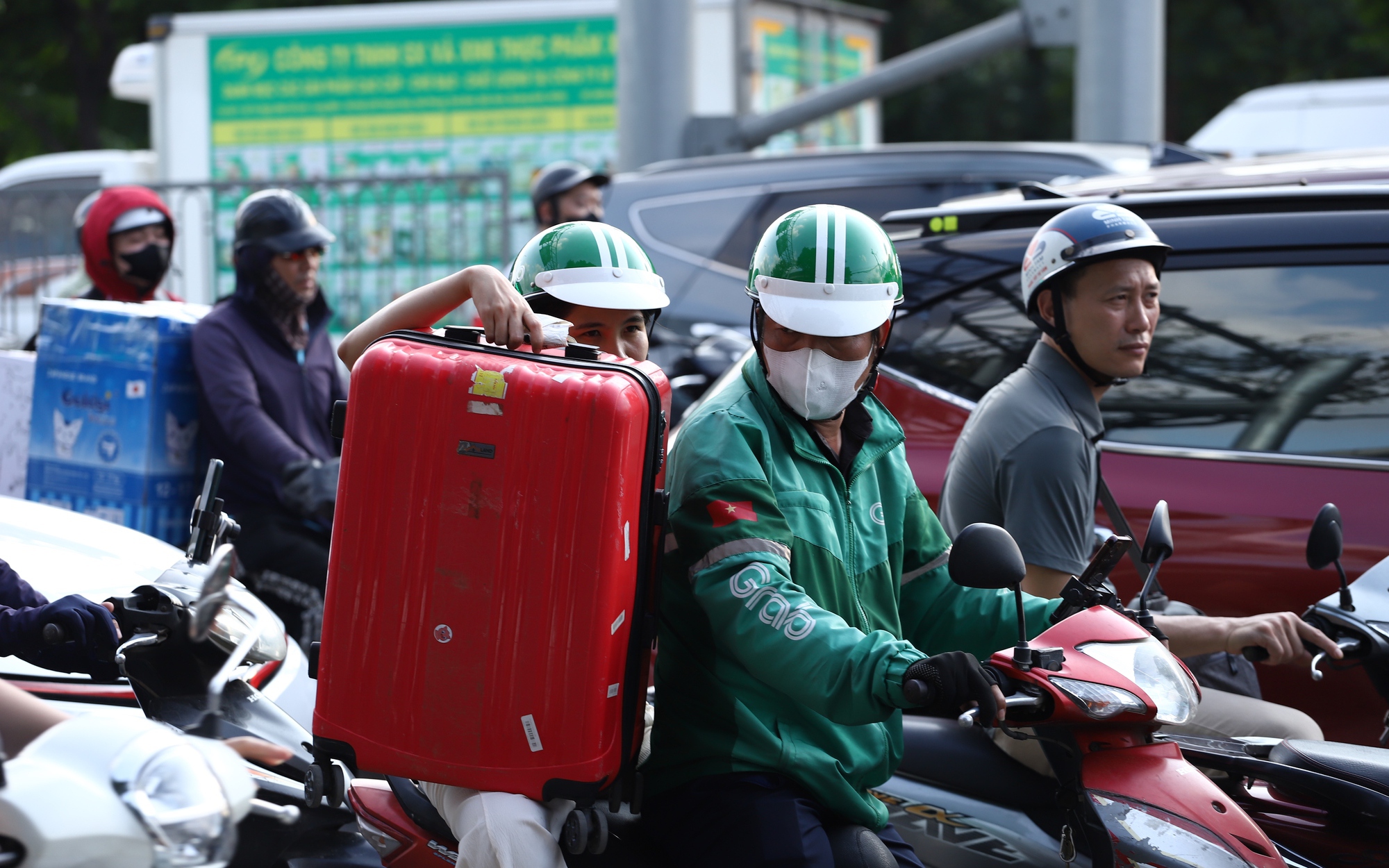 Hà Nội kiểm soát chặt xe hợp đồng, limousine dịp nghỉ lễ 30/4- Ảnh 1.