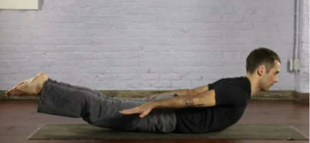 4 tư thế yoga tốt cho cân bằng nội tiết tố nam- Ảnh 3. 4 tư thế yoga tốt cho cân bằng nội tiết tố nam- Ảnh 3.