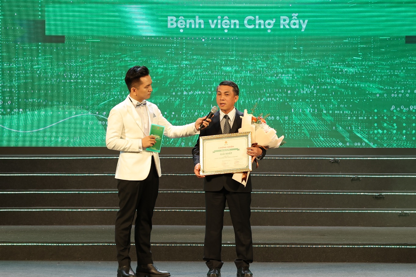 BSCKII Phạm Thanh Việt giữ chức Giám đốc Bệnh viện Chợ Rẫy- Ảnh 2.