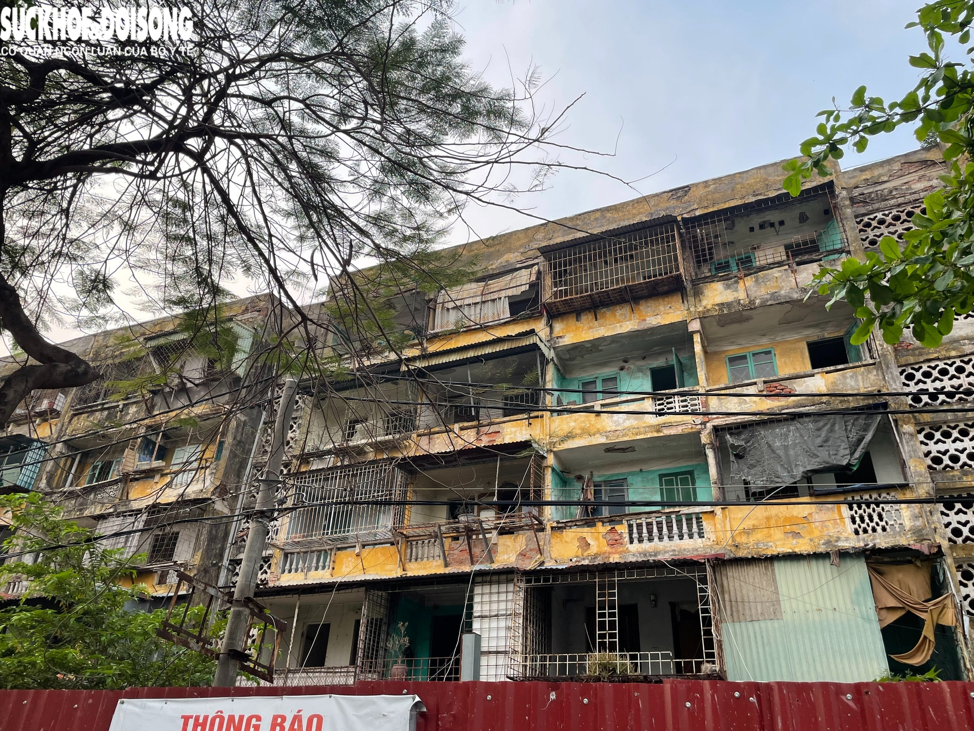 Hải Phòng sẽ di dân tại 177 chung cư cũ đã xuống cấp trầm trọng- Ảnh 2. Hải Phòng sẽ di dân tại 177 chung cư cũ đã xuống cấp trầm trọng- Ảnh 2.