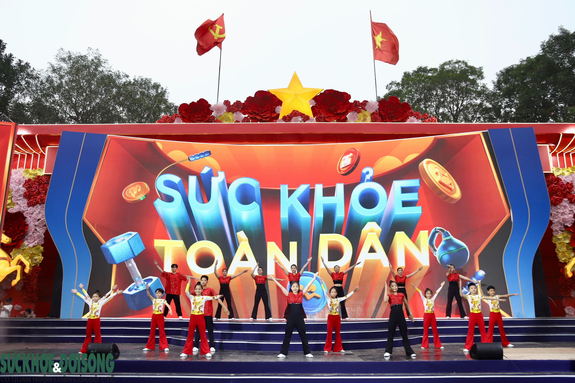 Hoàn tất tổng duyệt, sẵn sàng cho Lễ mít tinh Ngày Sức khỏe toàn dân- Ảnh 7. Hoàn tất tổng duyệt, sẵn sàng cho Lễ mít tinh Ngày Sức khỏe toàn dân- Ảnh 7.