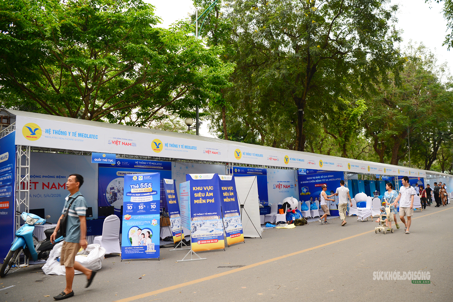 Rộn ràng trước ngày diễn ra Lễ mít tinh Ngày Sức khỏe toàn dân 7/4- Ảnh 6. Rộn ràng trước ngày diễn ra Lễ mít tinh Ngày Sức khỏe toàn dân 7/4- Ảnh 6.