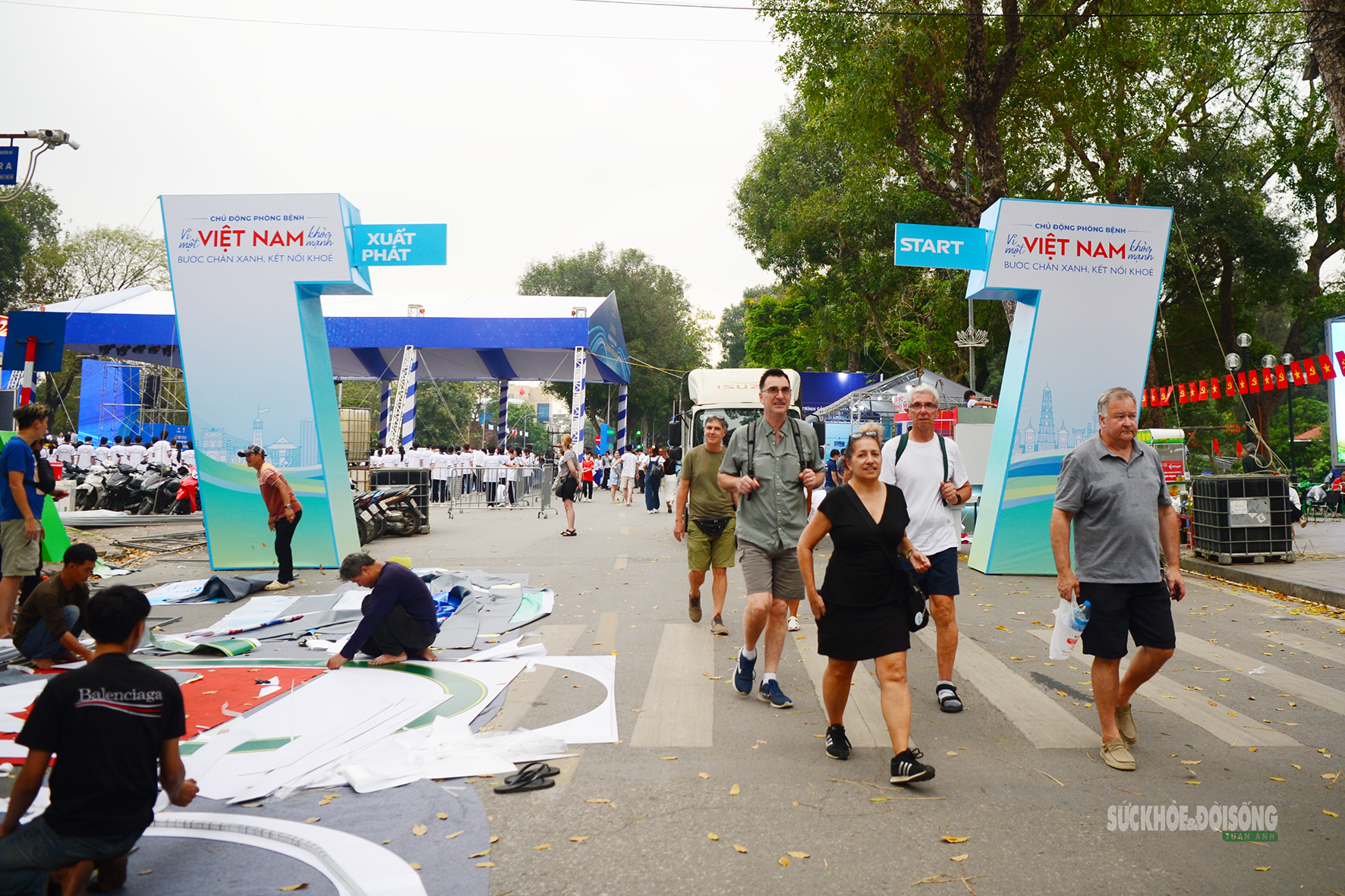 Rộn ràng trước ngày diễn ra Lễ mít tinh Ngày Sức khỏe toàn dân 7/4- Ảnh 13. Rộn ràng trước ngày diễn ra Lễ mít tinh Ngày Sức khỏe toàn dân 7/4- Ảnh 13.