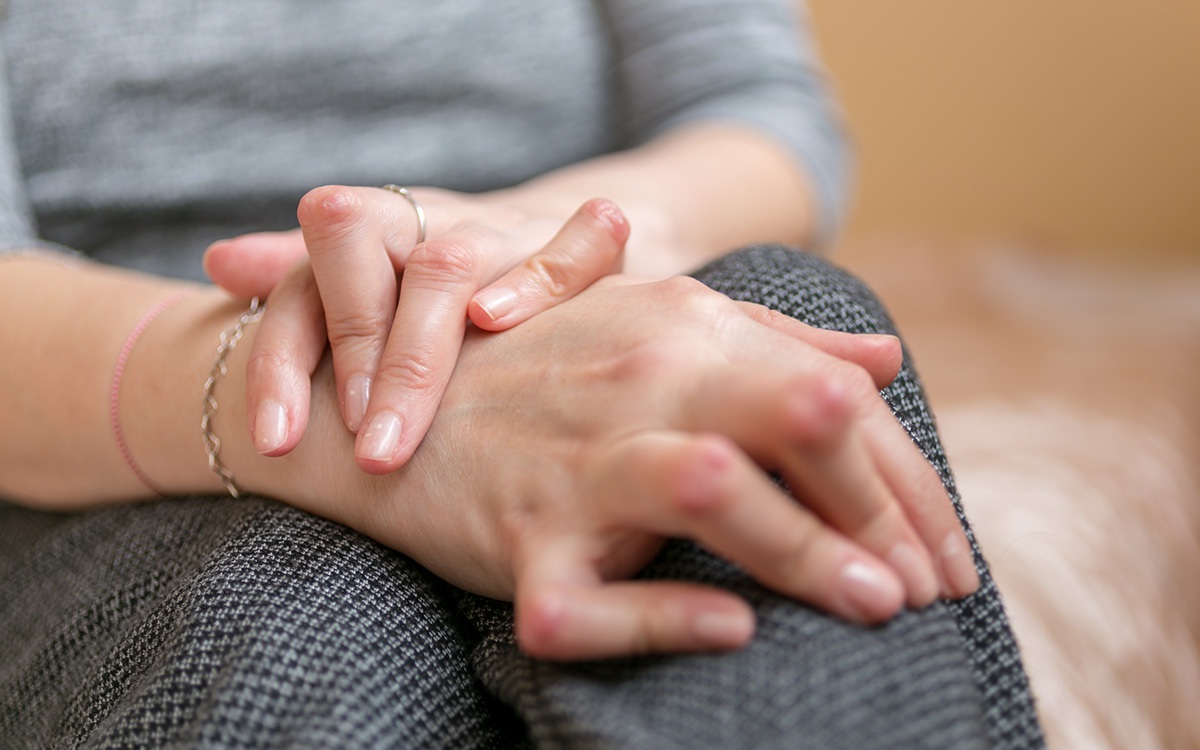 Nhận biết các giai đoạn của viêm khớp dạng thấp 1 viem khop dang thap 17182723206561793169698 0 0 750 1200 crop 17752944061311022675547