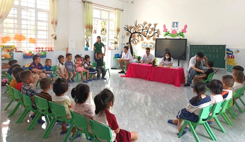 Ngày sức khỏe toàn dân 7/4: Nhiều bệnh viện, Trạm Y tế ở Quảng Ninh triển khai chăm sóc sức khoẻ cộng đồng- Ảnh 1.