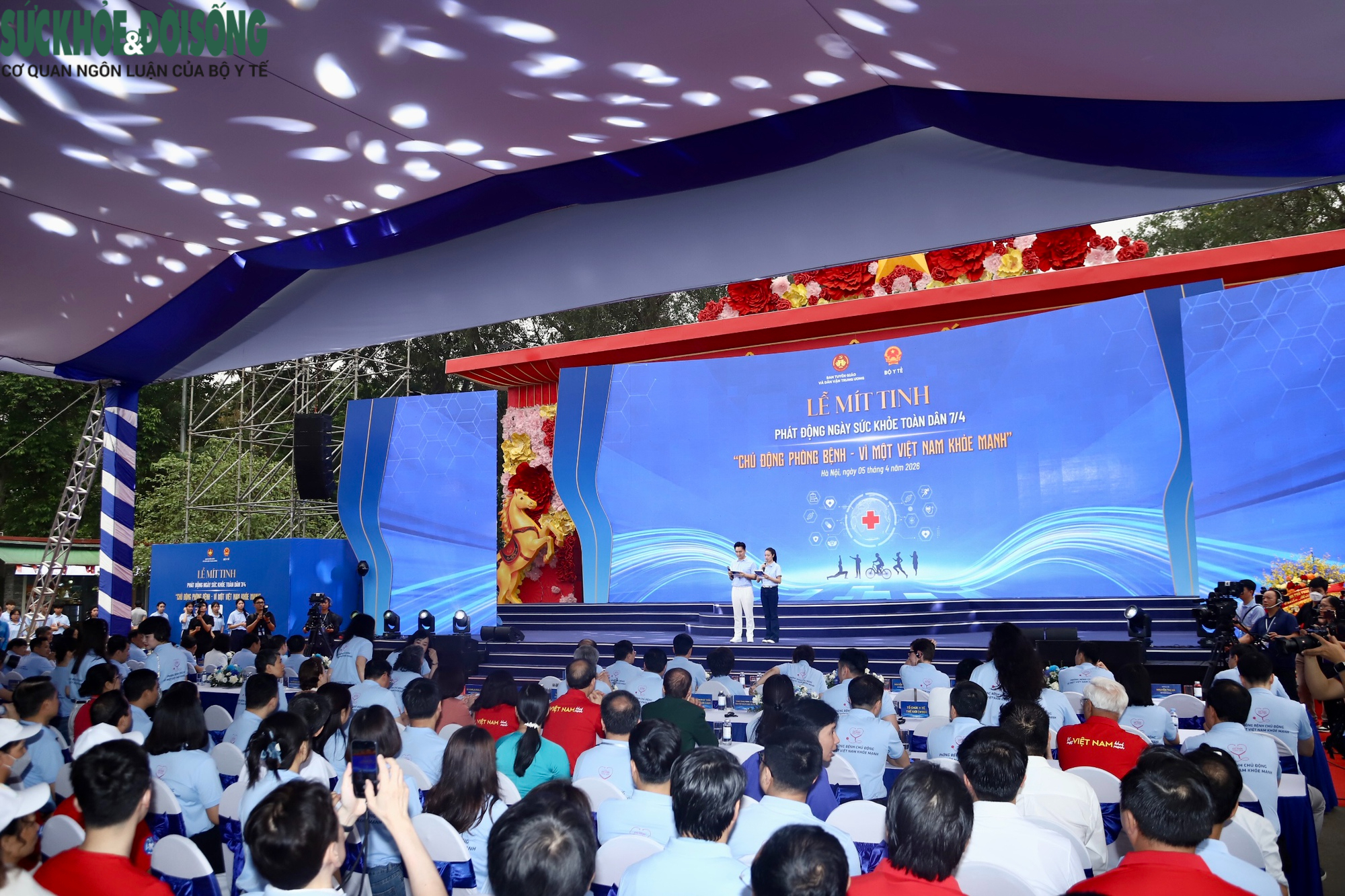 Đông đảo người dân tham gia thăm khám, trải nghiệm tại Ngày Sức khỏe toàn dân 7/4- Ảnh 2. Đông đảo người dân tham gia thăm khám, trải nghiệm tại Ngày Sức khỏe toàn dân 7/4- Ảnh 2.