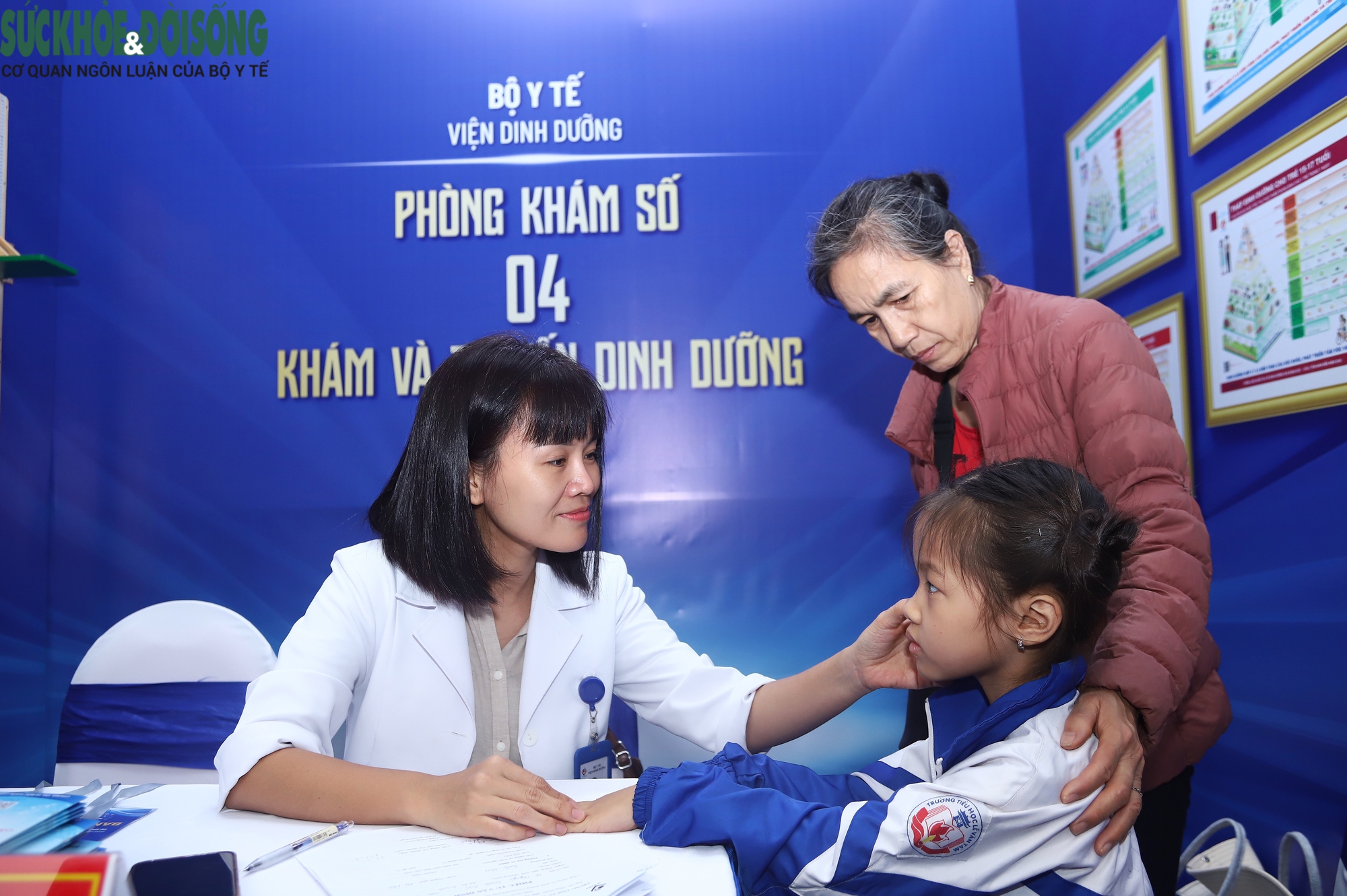 Đông đảo người dân tham gia thăm khám, trải nghiệm tại Ngày Sức khỏe toàn dân 7/4- Ảnh 5. Đông đảo người dân tham gia thăm khám, trải nghiệm tại Ngày Sức khỏe toàn dân 7/4- Ảnh 5.