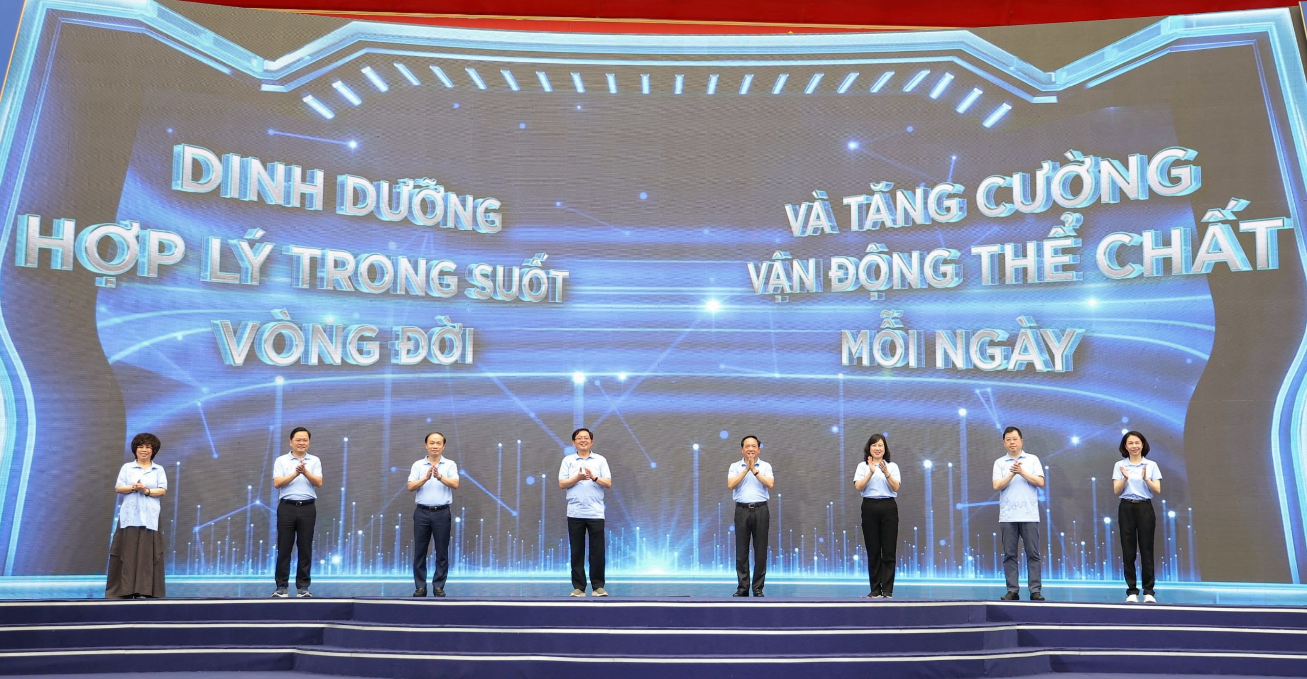 “Cú hích” từ Ngày Sức khỏe toàn dân 7/4: Thay đổi cách người Việt chăm sóc sức khỏe- Ảnh 1. “Cú hích” từ Ngày Sức khỏe toàn dân 7/4: Thay đổi cách người Việt chăm sóc sức khỏe- Ảnh 1.