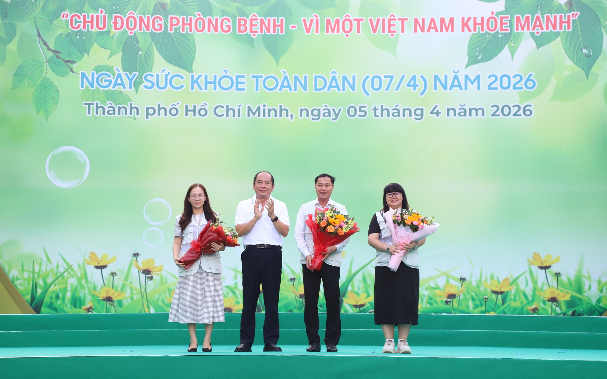Ngày Sức khỏe toàn dân 7/4: Người dân TPHCM hào hứng khám sức khỏe miễn phí- Ảnh 11.