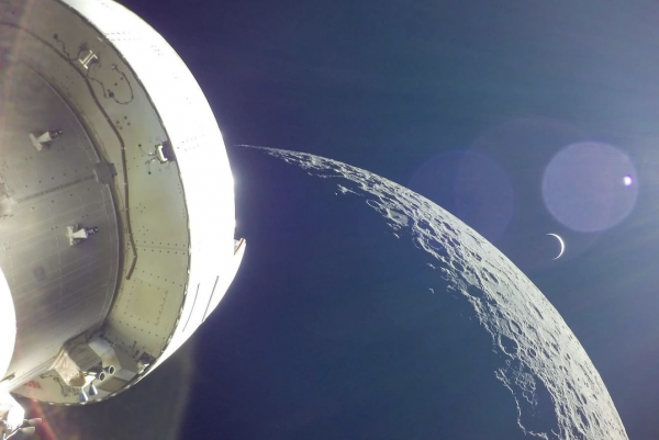 Cách theo dõi trực tiếp tàu vũ trụ Artemis II tiếp cận Mặt Trăng- Ảnh 1.