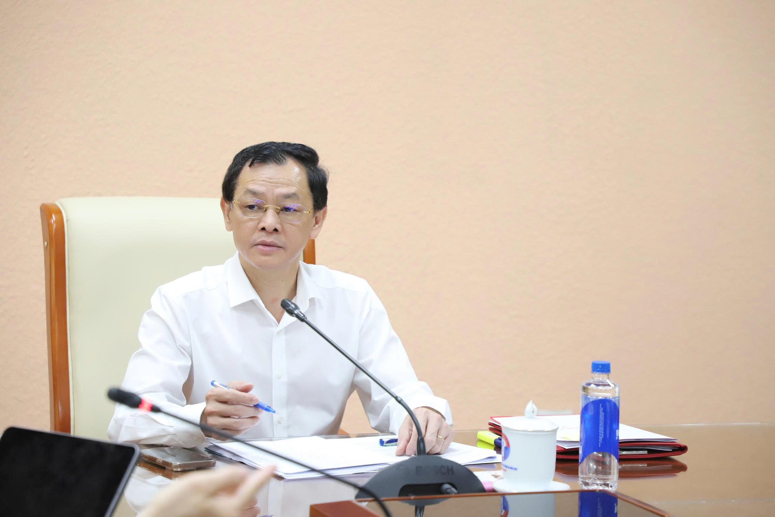 Thúc đẩy tiến độ thực hiện chuyển đổi số y tế, bệnh án điện tử và sổ sức khoẻ điện tử- Ảnh 1. Thúc đẩy tiến độ thực hiện chuyển đổi số y tế, bệnh án điện tử và sổ sức khoẻ điện tử- Ảnh 1.