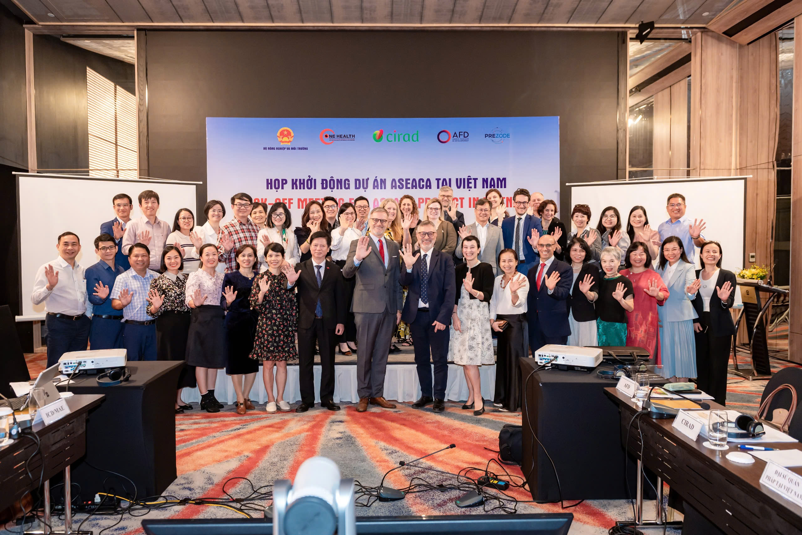 Mỗi cá nhân vì tất cả, tất cả vì 'Một Sức khỏe'!- Ảnh 3. Mỗi cá nhân vì tất cả, tất cả vì 'Một Sức khỏe'!- Ảnh 3.