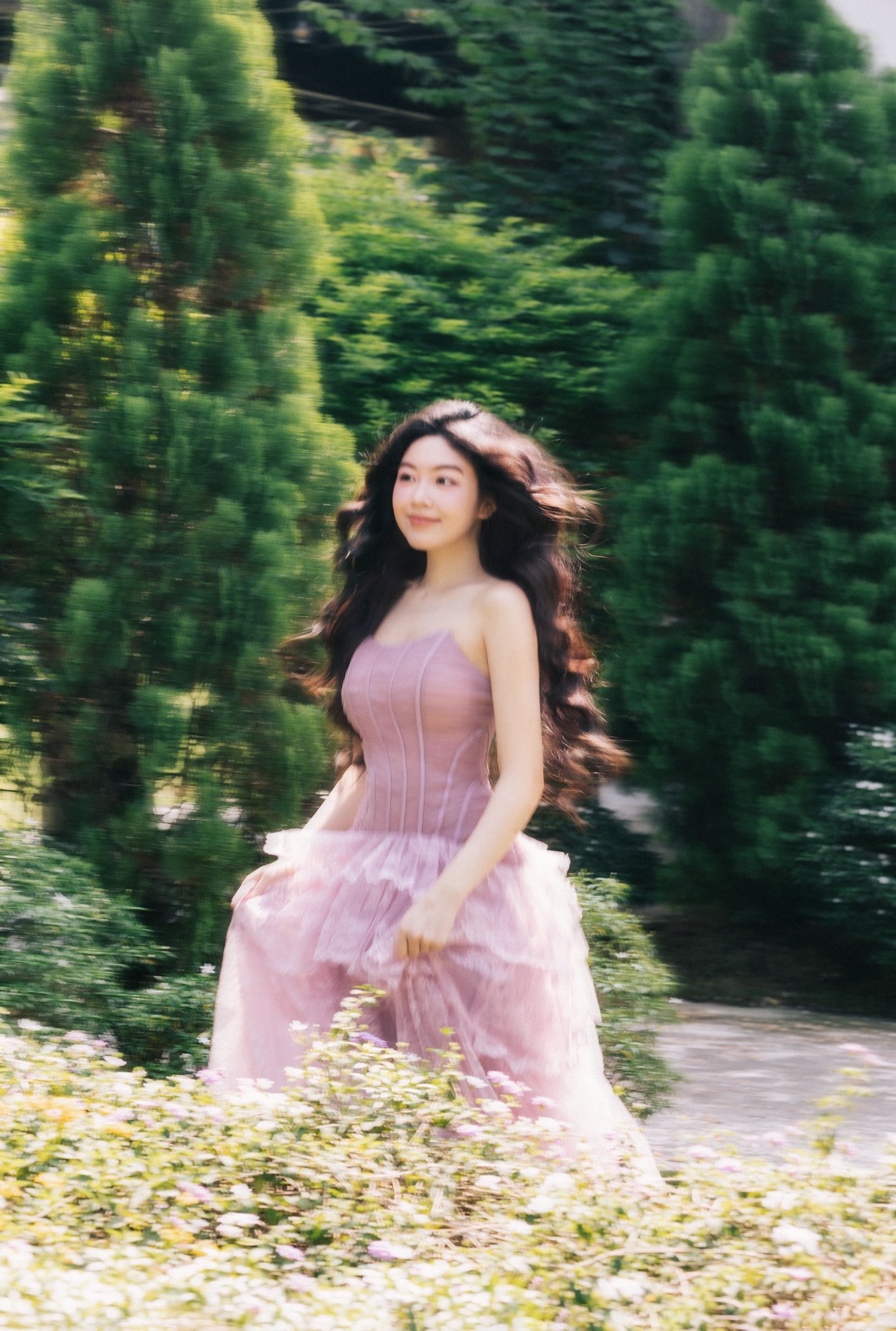 Tuổi 20 của Lọ Lem nhà MC Quyền Linh- Ảnh 5. Tuổi 20 của Lọ Lem nhà MC Quyền Linh- Ảnh 5.