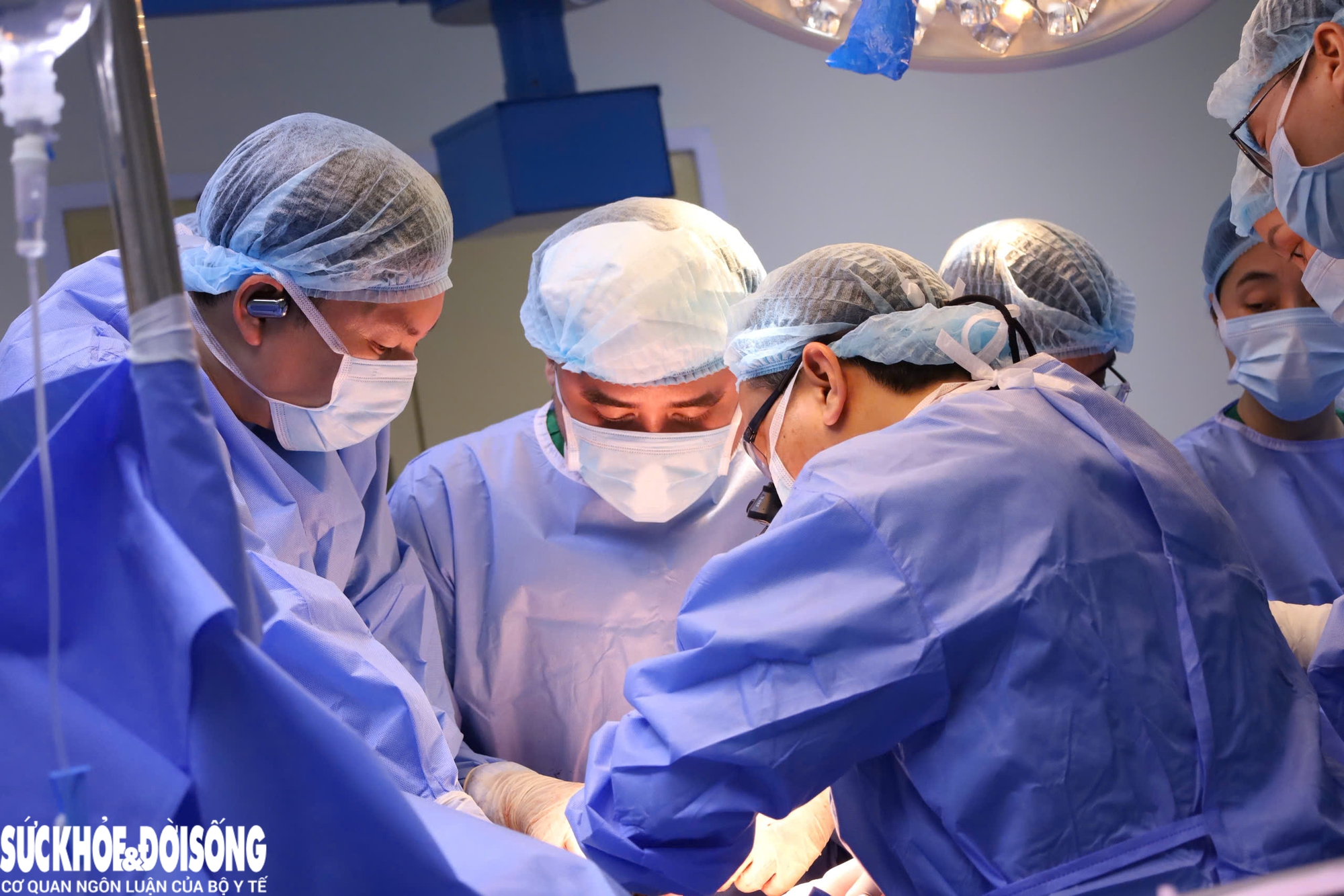 Đồng thời lấy đa tạng và ghép thận ngay tại y tế tuyến tỉnh: Dấu mốc mới của y tế Quảng Ninh- Ảnh 2.