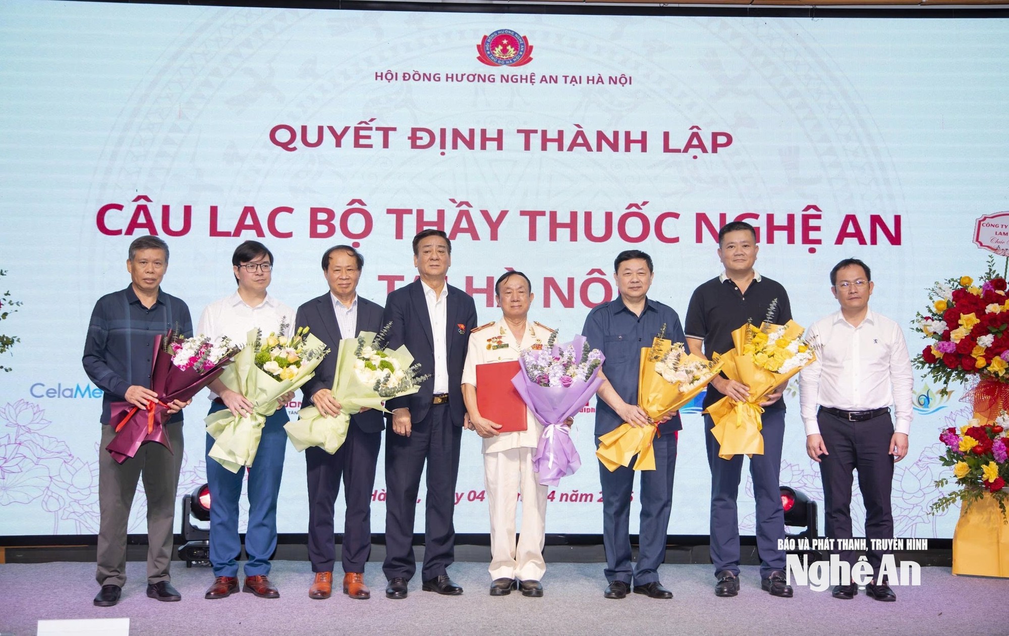Thầy thuốc Nghệ An tại Hà Nội lan tỏa y đức, hướng về quê hương- Ảnh 5.