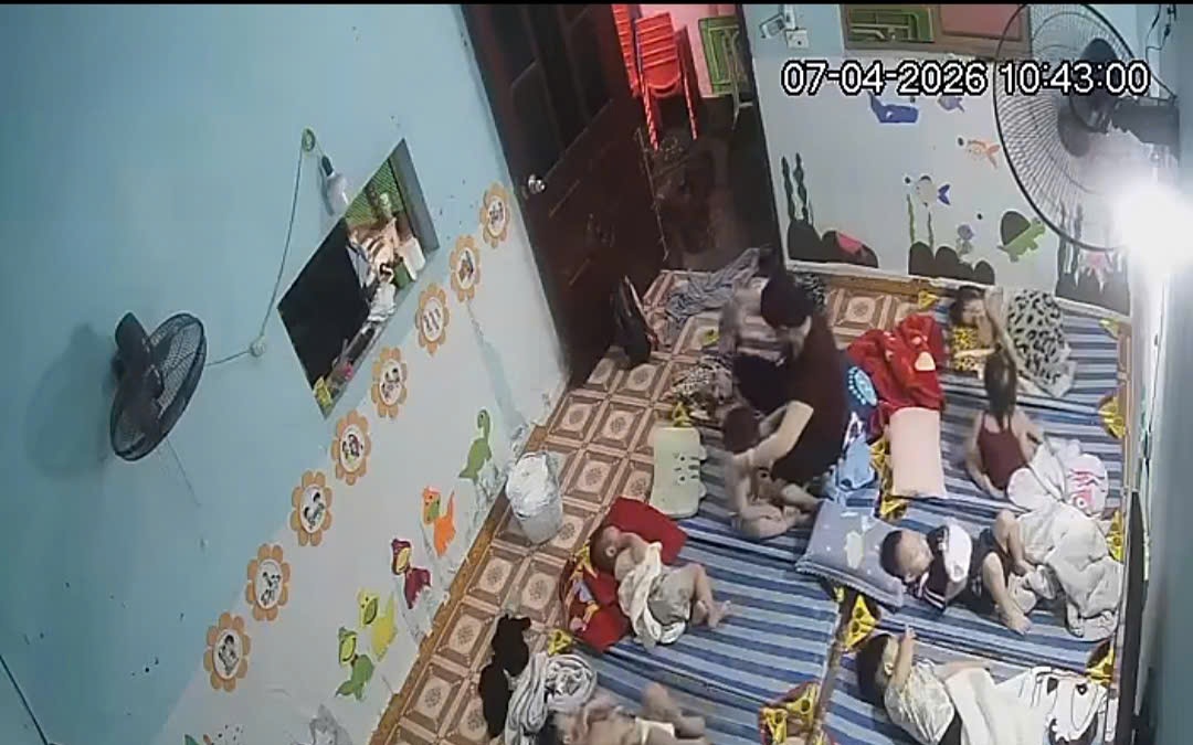 Tin mới vụ cháu bé nghi bị bạo hành ở trường mầm non tư thục- Ảnh 2. Nghi vấn cháu bé bị bạo hành ở cơ sở mầm non tư thục