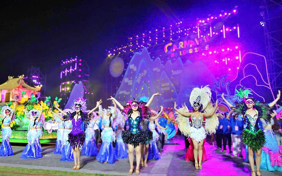 Quảng Ninh quyết tâm 'nâng cấp' Carnaval Hạ Long thành sản phẩm công nghiệp văn hóa- Ảnh 2. Quảng Ninh quyết tâm 'nâng cấp' Carnaval Hạ Long thành sản phẩm công nghiệp văn hóa- Ảnh 2.