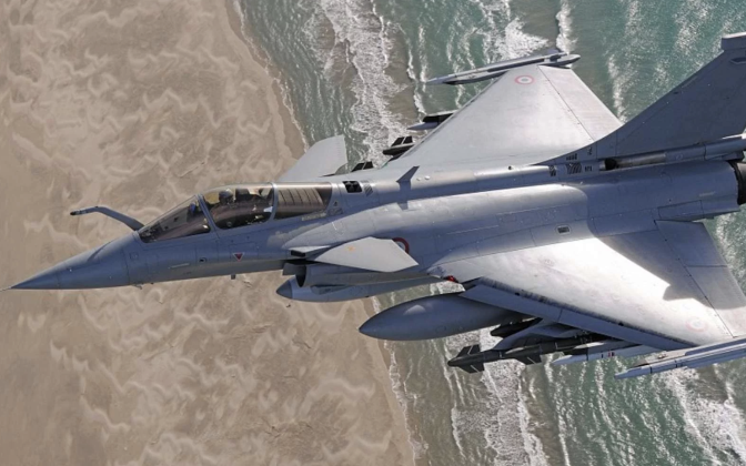 Tiêm kích Rafale Pháp áp sát biên giới Nga