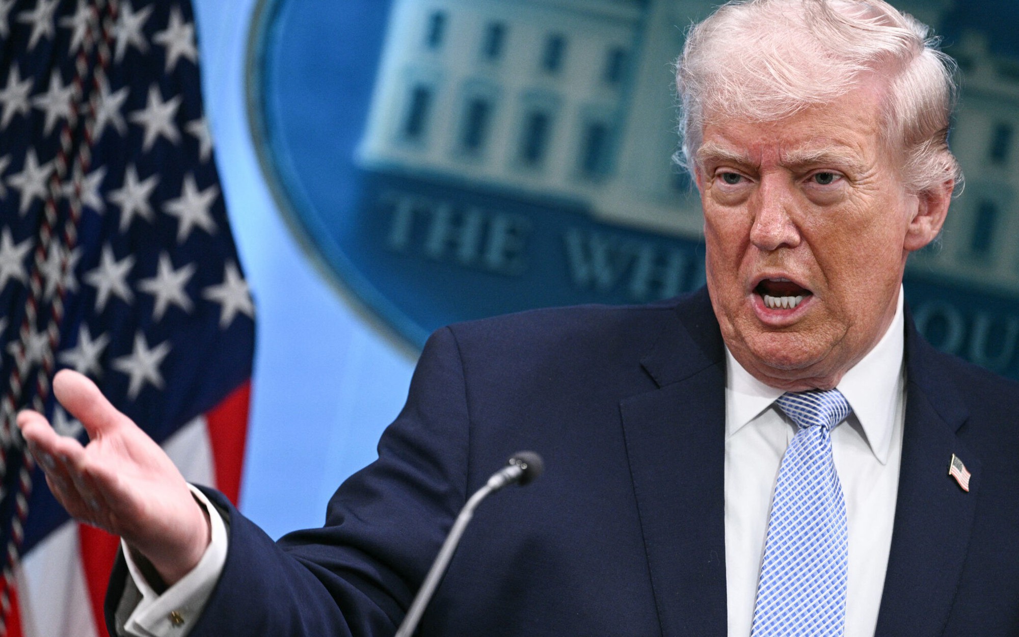 Ông Trump: Chiến sự với Iran 'sắp kết thúc', hé lộ đàm phán mới trong vài ngày tới- Ảnh 2.