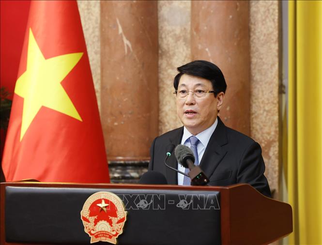 Bàn giao công tác giữa Tổng Bí thư, Chủ tịch nước Tô Lâm và nguyên Chủ tịch nước Lương Cường- Ảnh 6.