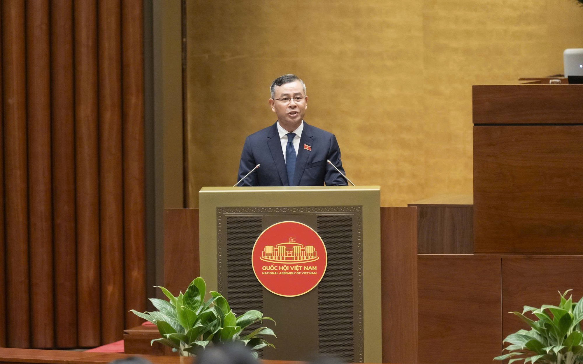 ĐBQH đề xuất kéo dài giảm thuế xăng, dầu về 0 đến hết tháng 9/2026- Ảnh 4. ĐBQH đề xuất kéo dài giảm thuế xăng, dầu về 0 đến hết tháng 9/2026- Ảnh 4.