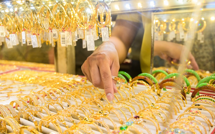 Chốt giá vàng hôm nay ngày 9/4 quay đầu giảm cực mạnh