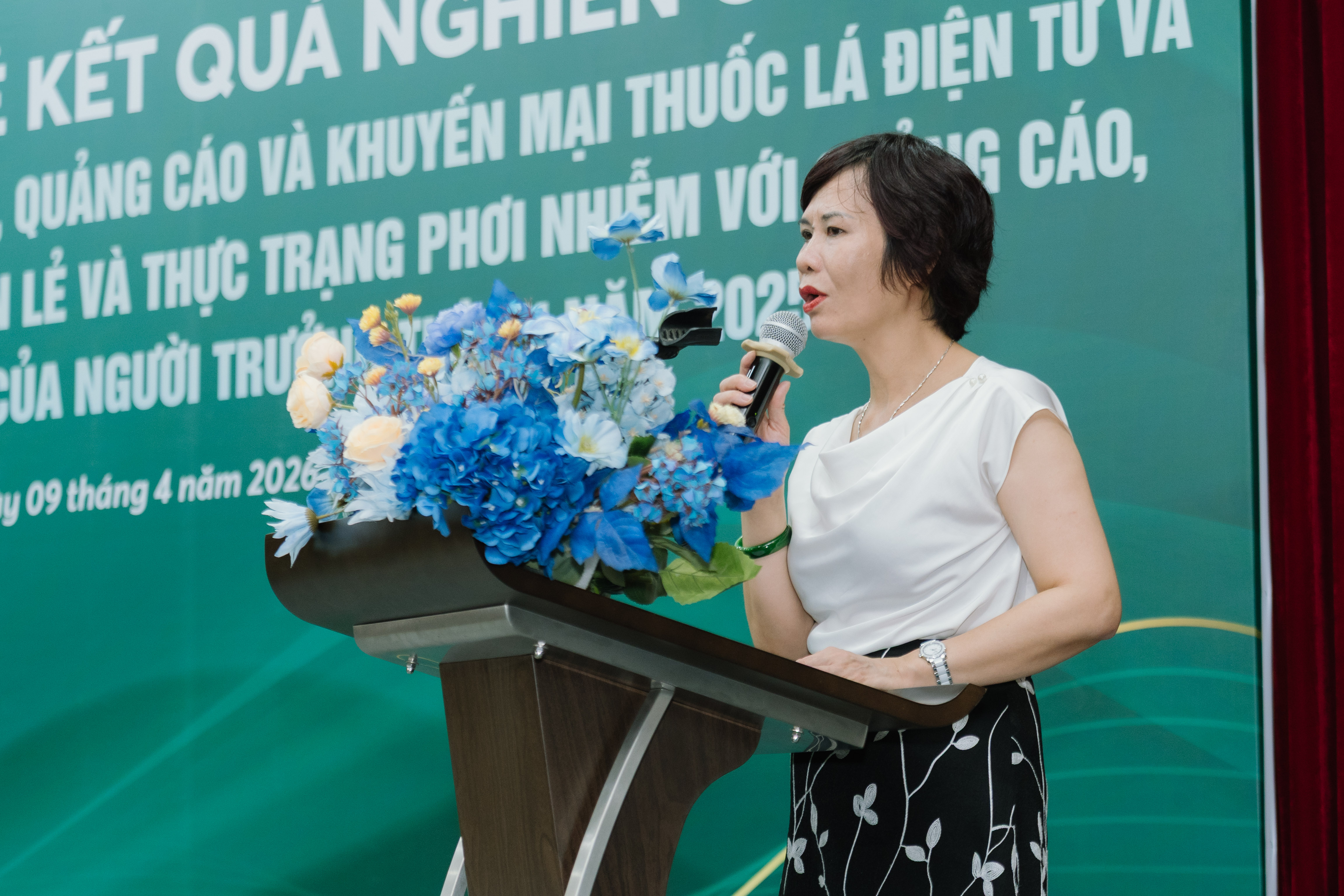 Gần 38% sinh viên cho rằng thuốc lá điện tử không chứa nicotine, quảng cáo 'ngầm' để tiếp cận giới trẻ- Ảnh 1. Gần 38% sinh viên cho rằng thuốc lá điện tử không chứa nicotine, quảng cáo 'ngầm' để tiếp cận giới trẻ- Ảnh 1.