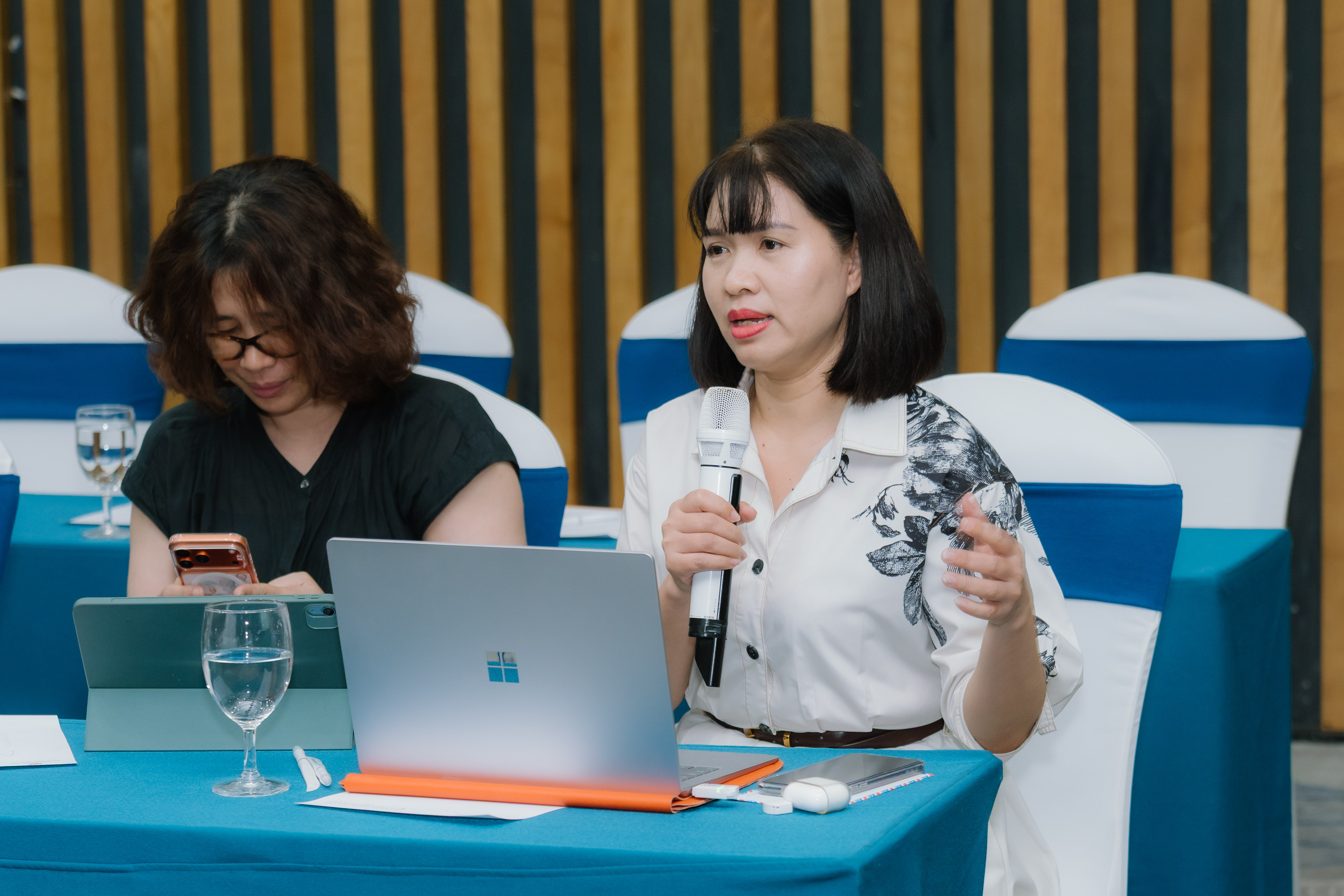 Gần 38% sinh viên cho rằng thuốc lá điện tử không chứa nicotine, quảng cáo 'ngầm' để tiếp cận giới trẻ- Ảnh 3. Gần 38% sinh viên cho rằng thuốc lá điện tử không chứa nicotine, quảng cáo 'ngầm' để tiếp cận giới trẻ- Ảnh 3.