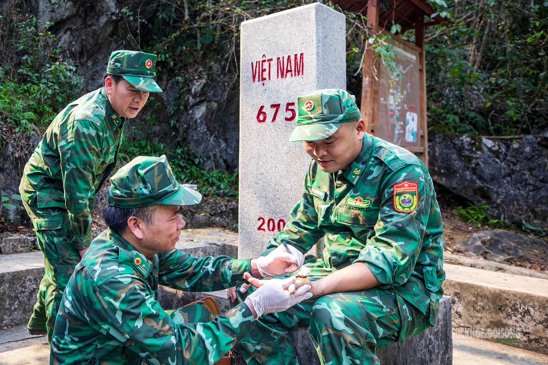 'Trạm xá di động' giữa đại ngàn biên giới- Ảnh 5.