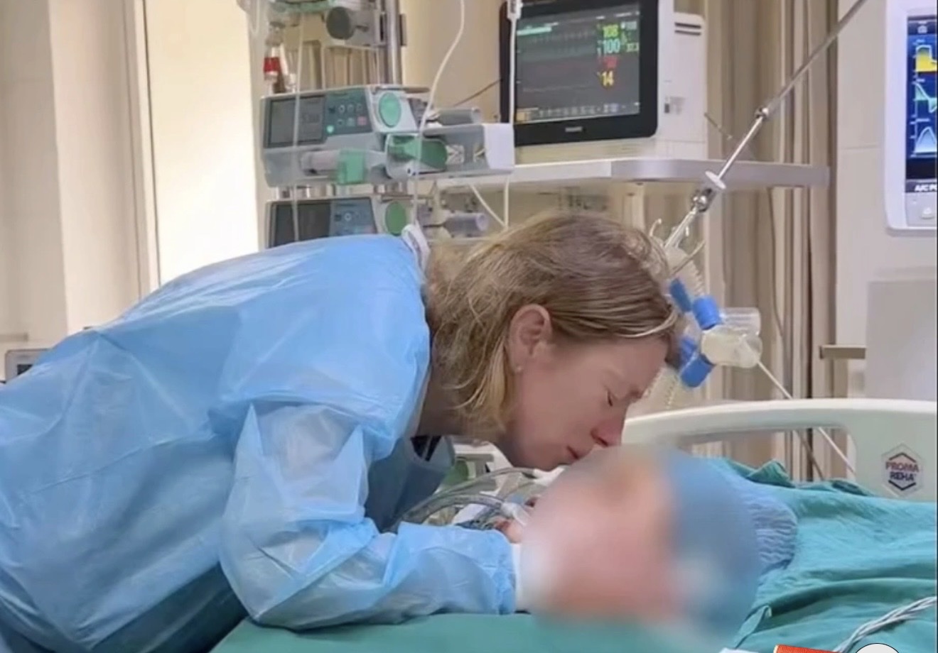 Hành trình nhân ái vượt qua mọi ranh giới của cô gái người Anh trao đời sự sống- Ảnh 1.