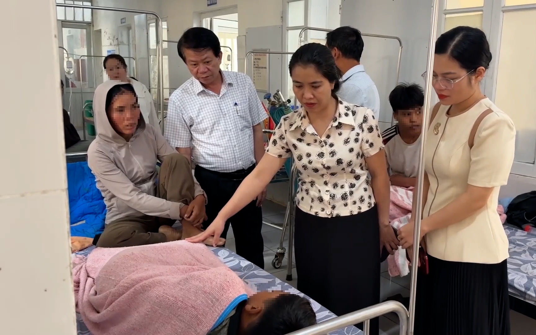 Thông tin mới vụ nghi ngộ độc sau khi ăn bánh mì khiến hàng chục người nhập viện