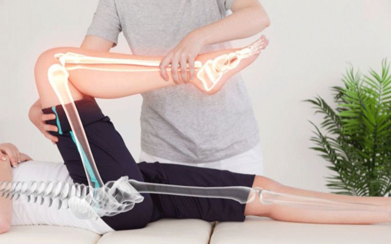 Triệu chứng chấn thương khớp háng sau khi vận động mạnh- Ảnh 1.